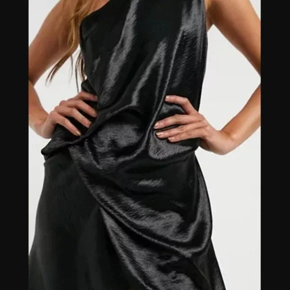 ASOS Black One-Shoulder Satin Maxi Dress - Picture 3 of 7